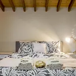 House Deluxe