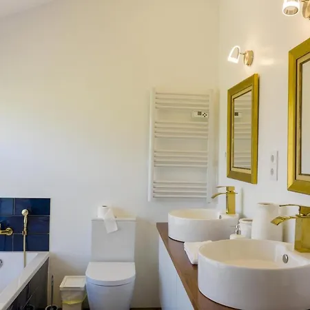 House Deluxe Villa