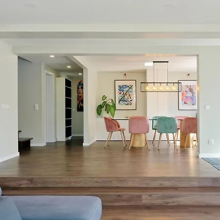 House Deluxe *
