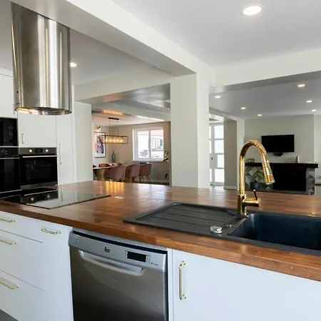 וילה House Deluxe *